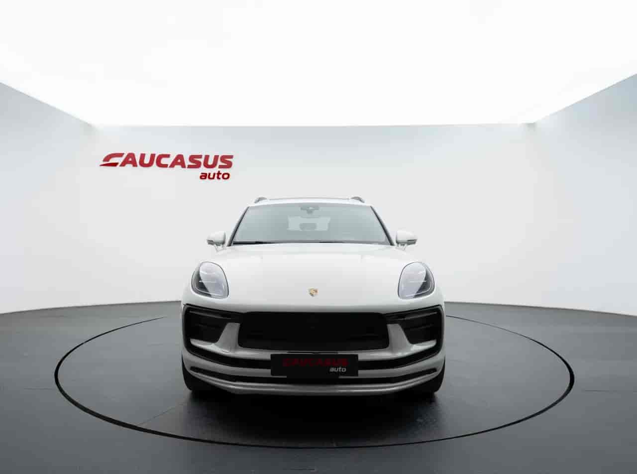 PORSCHE Macan - 2
