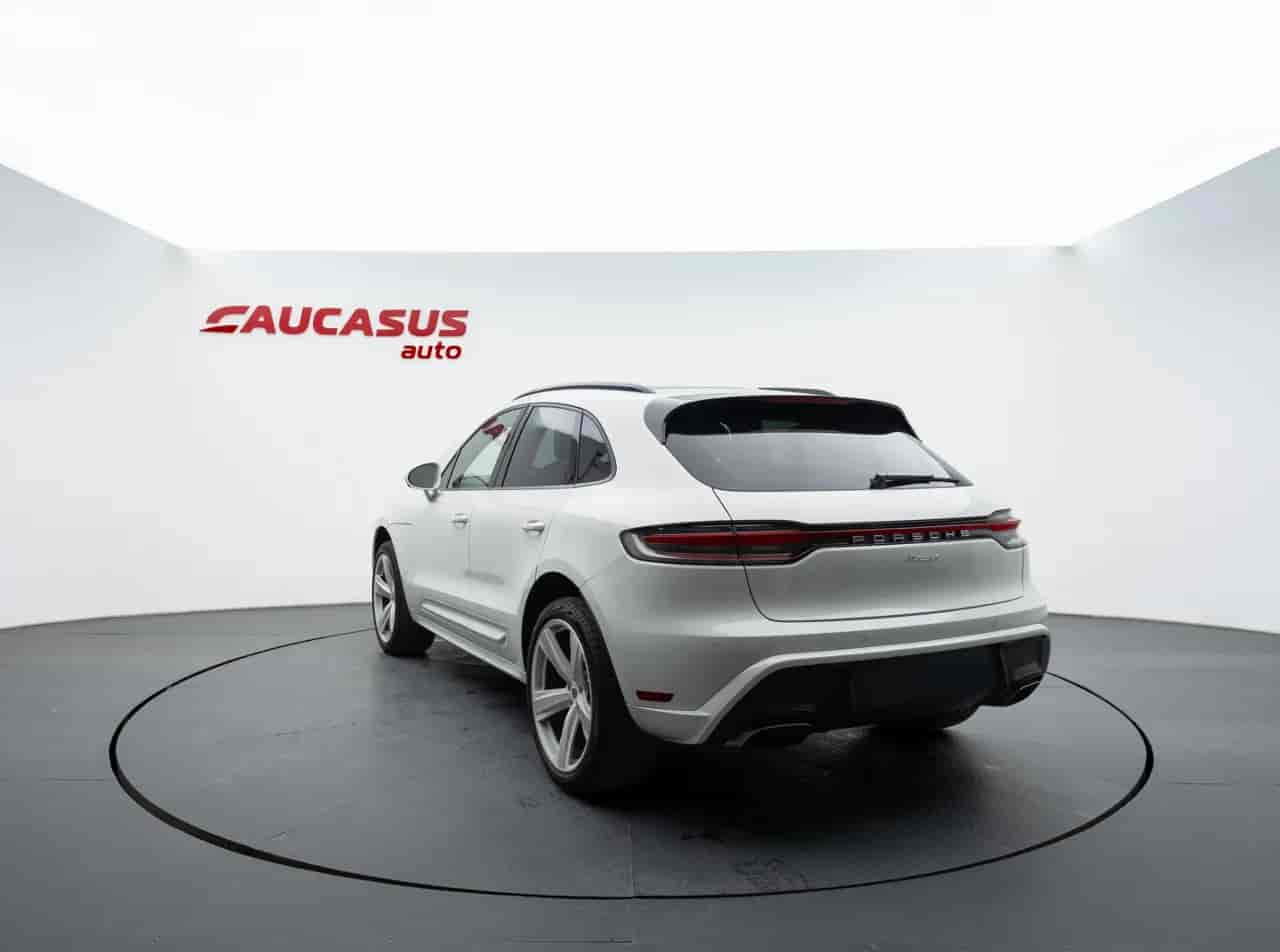 PORSCHE Macan - 6