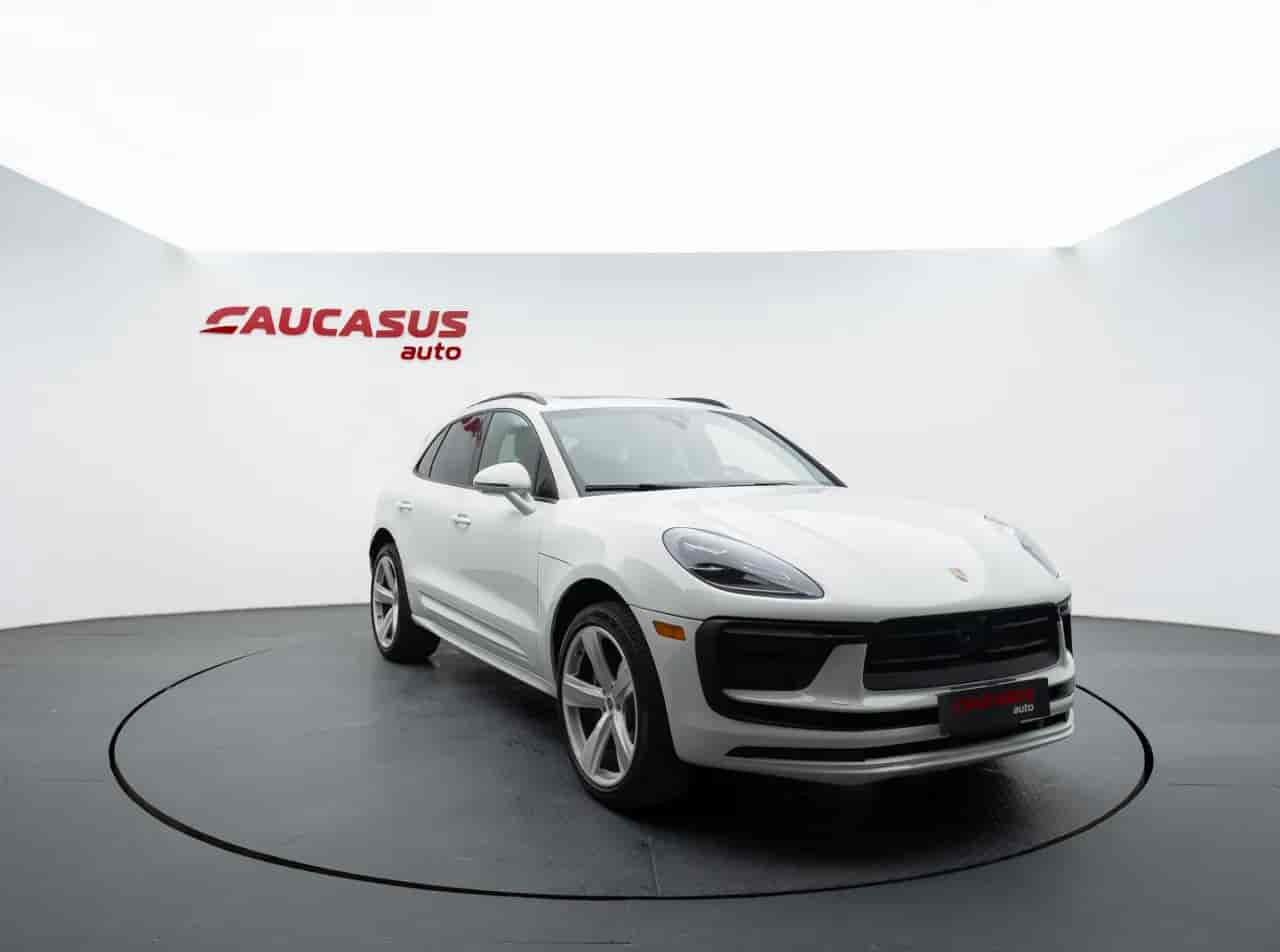 PORSCHE Macan - 3