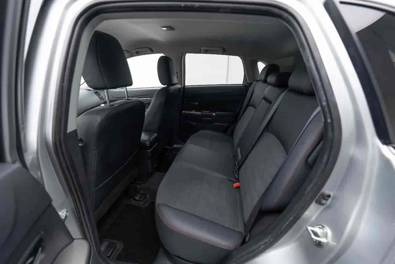 MITSUBISHI Outlander Sport - 8