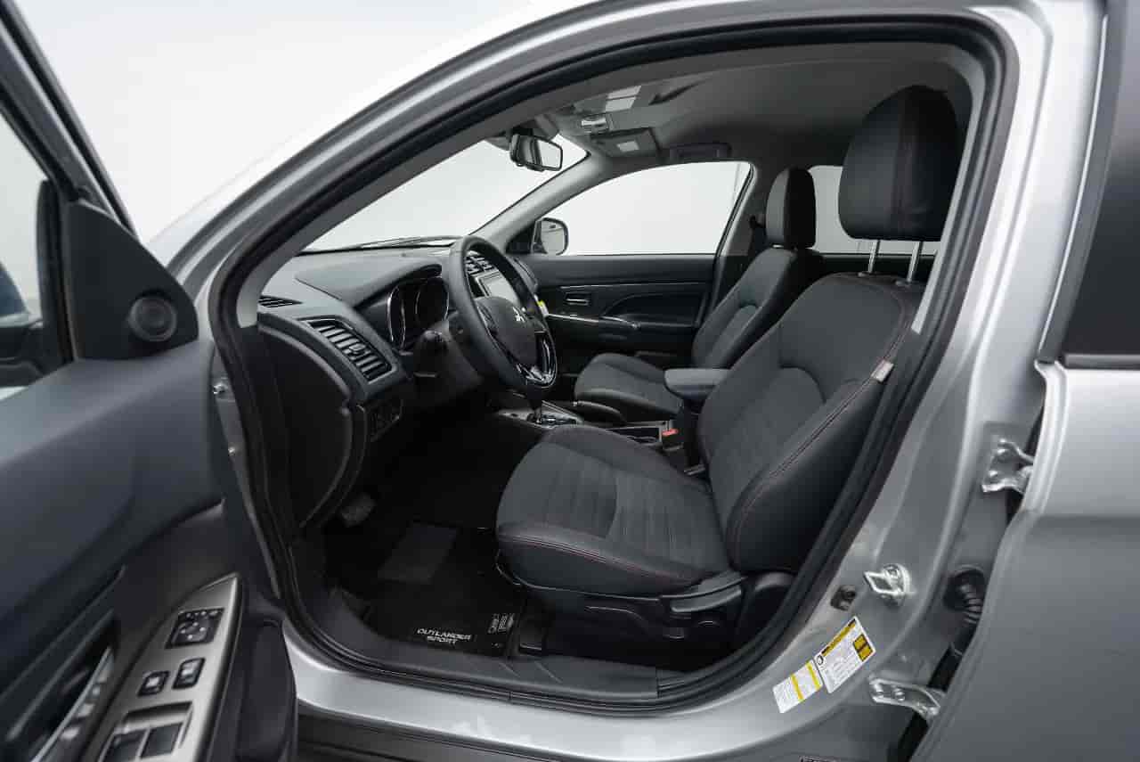 MITSUBISHI Outlander Sport - 10