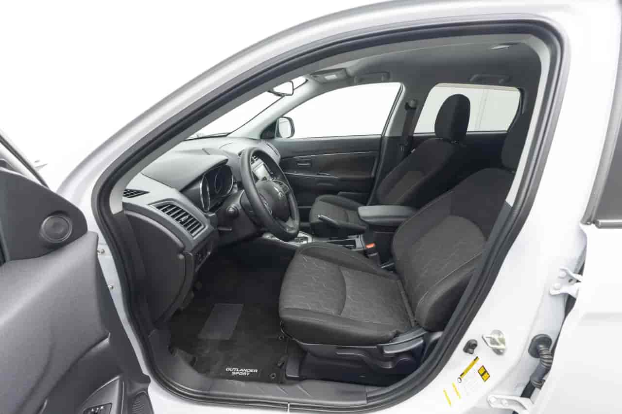 MITSUBISHI Outlander Sport - 10