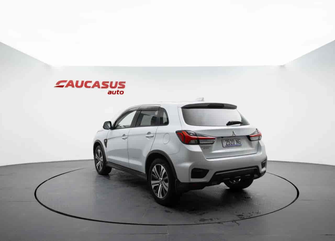 MITSUBISHI Outlander Sport - 6