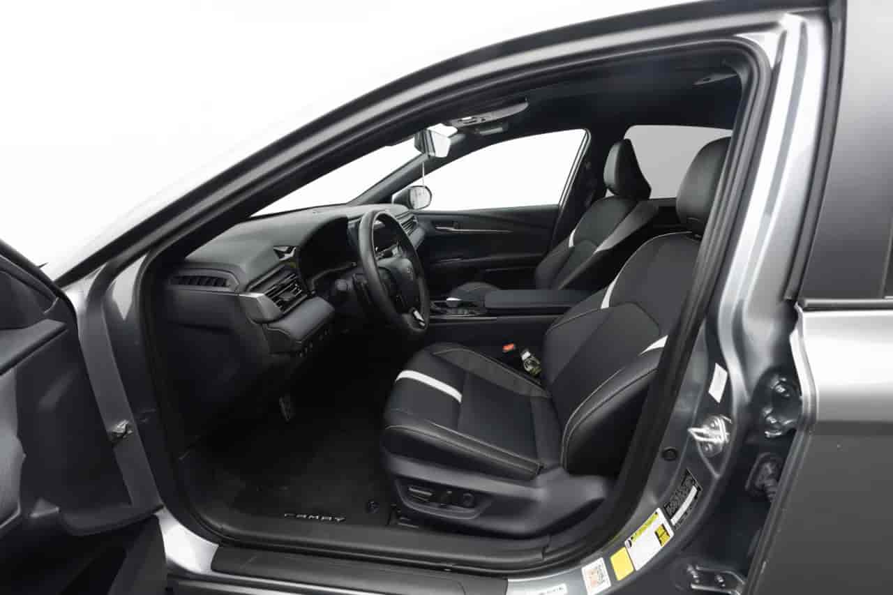 TOYOTA Camry - 10