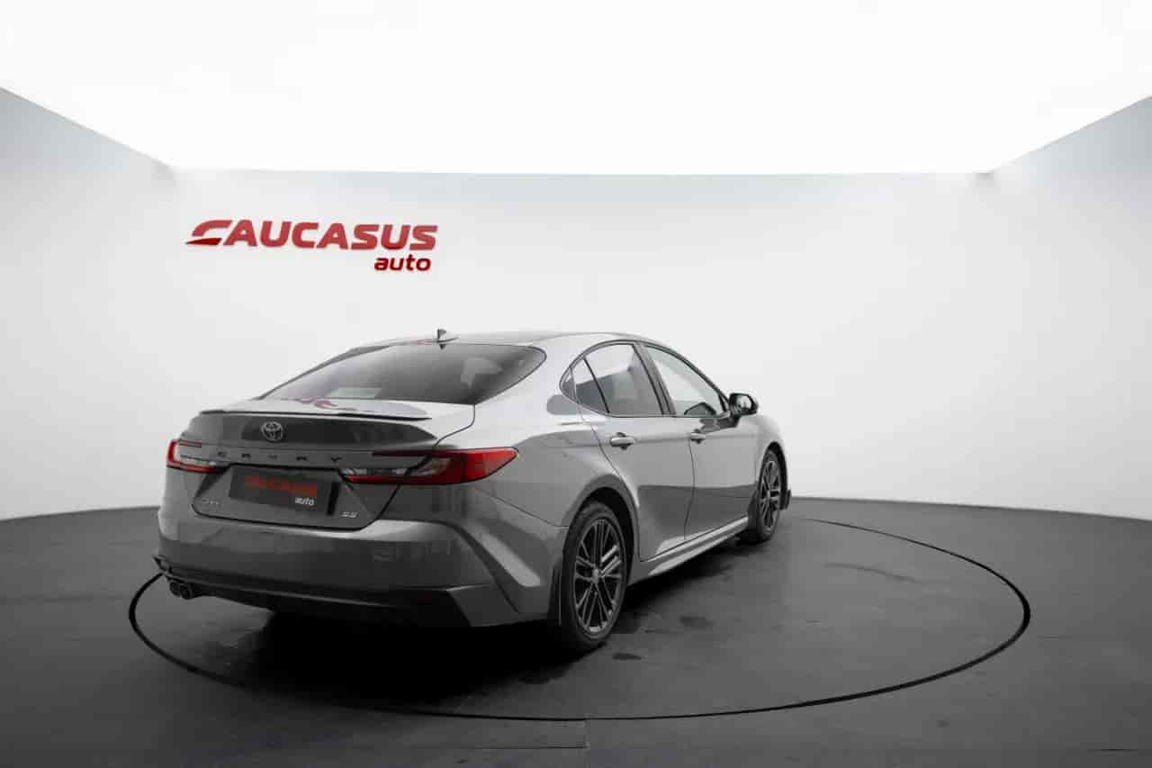 TOYOTA Camry - 4