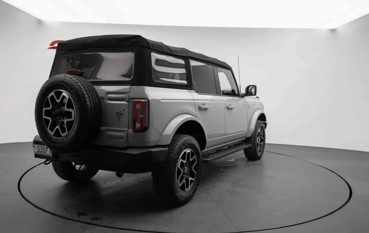 FORD Bronco - 4