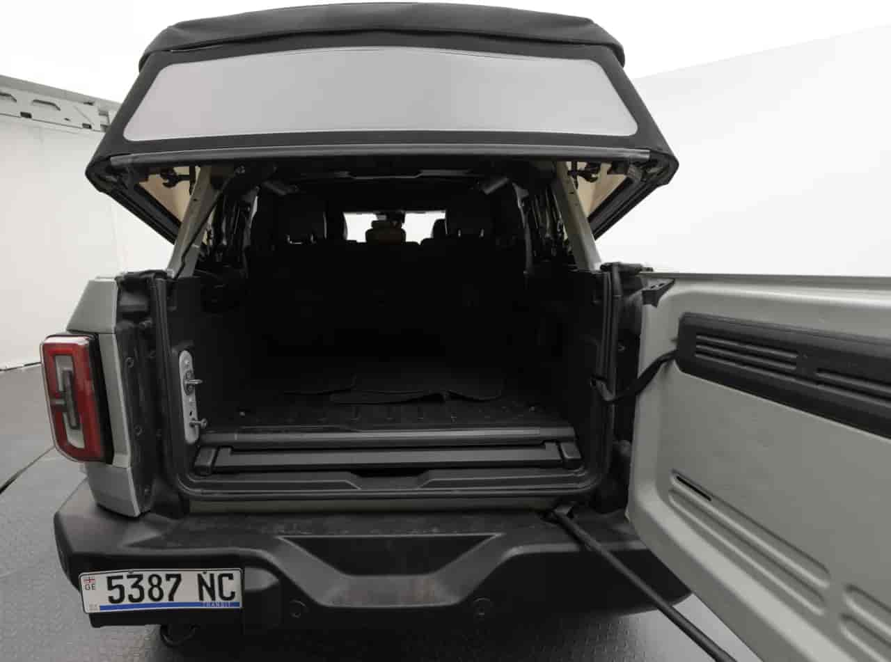 FORD Bronco - 8