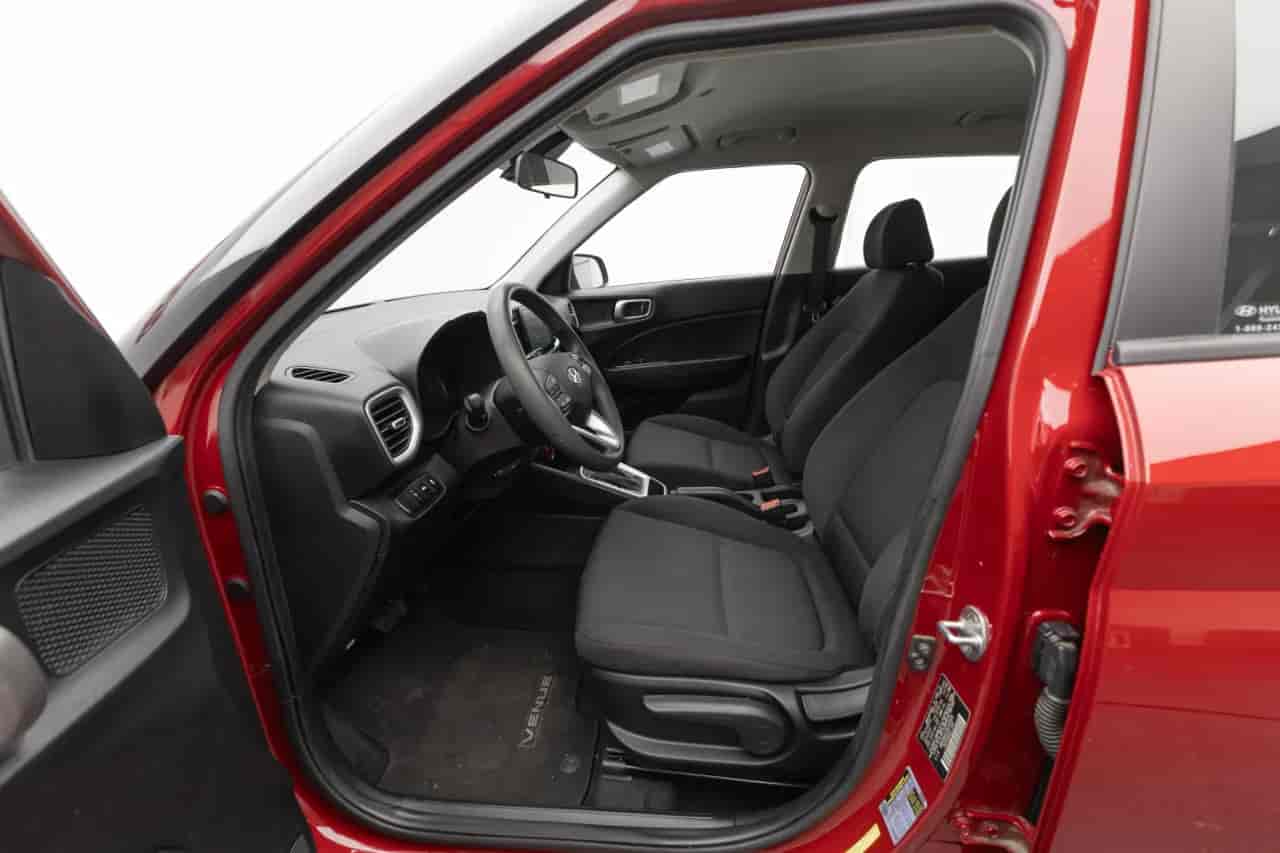 HYUNDAI Venue - 10