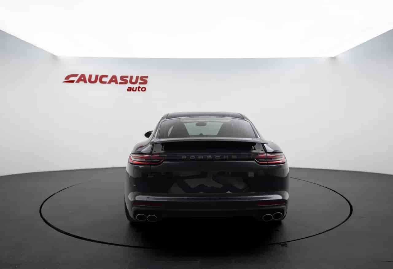 PORSCHE Panamera - 6