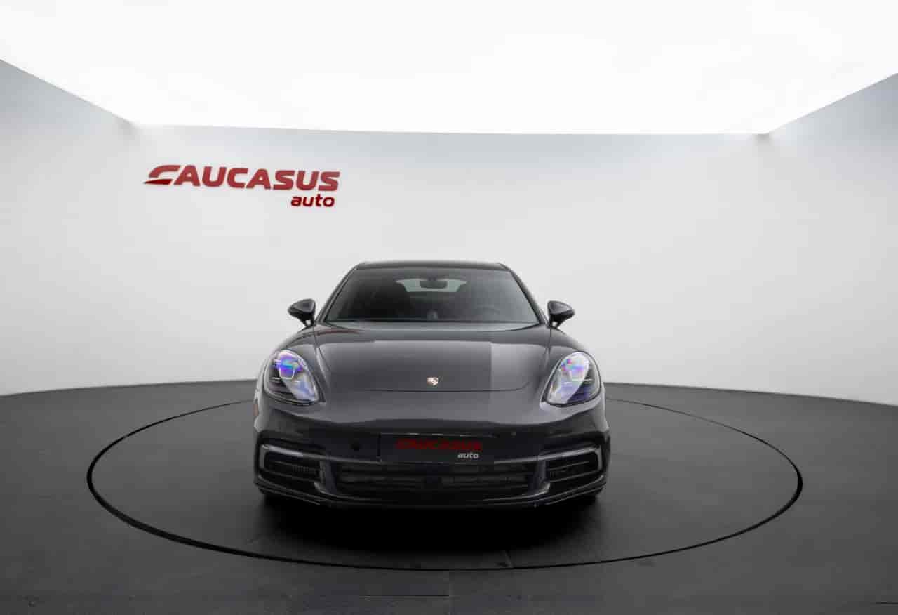 PORSCHE Panamera - 2