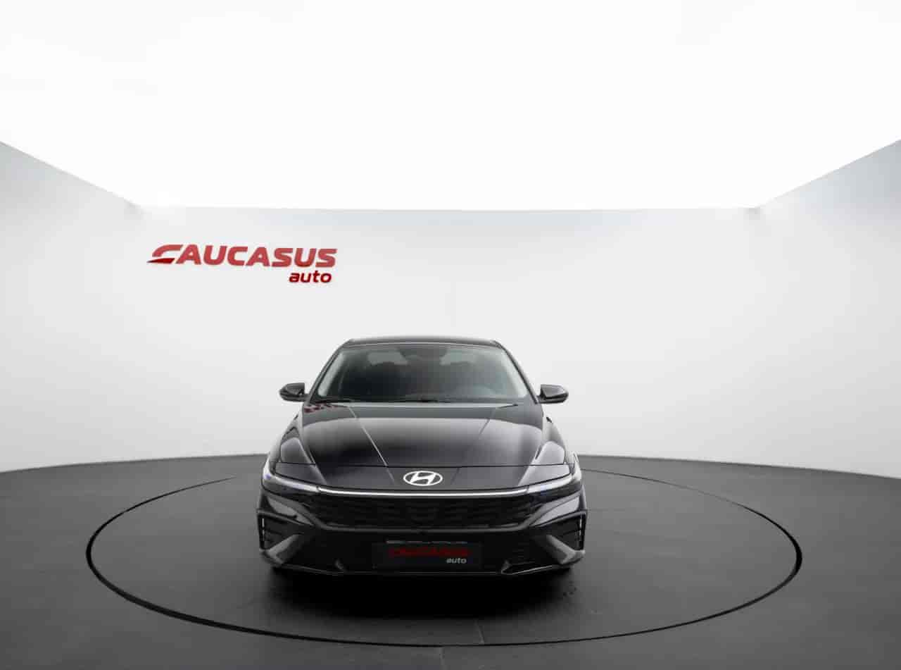HYUNDAI Elantra - 2