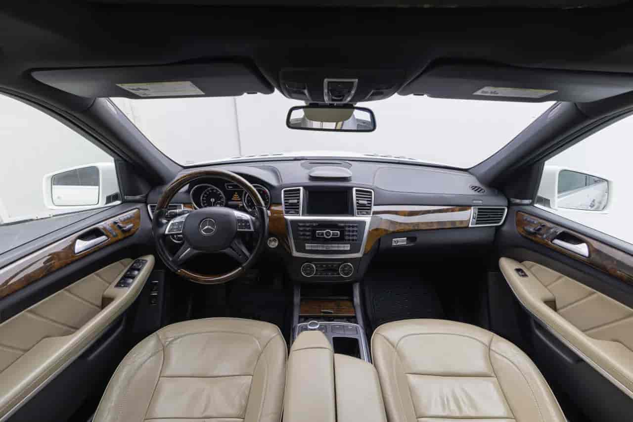 MERCEDES-BENZ 450 - 9