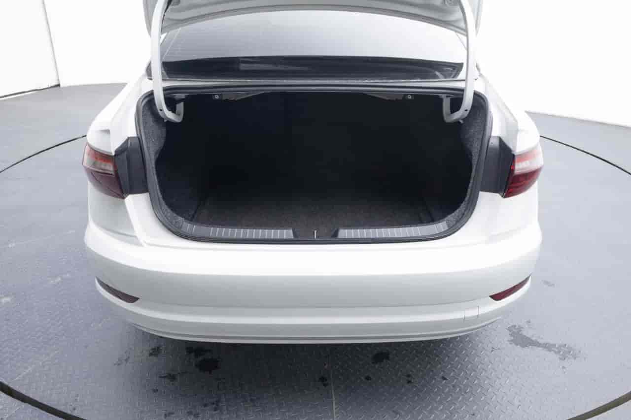 VOLKSWAGEN Jetta - 7