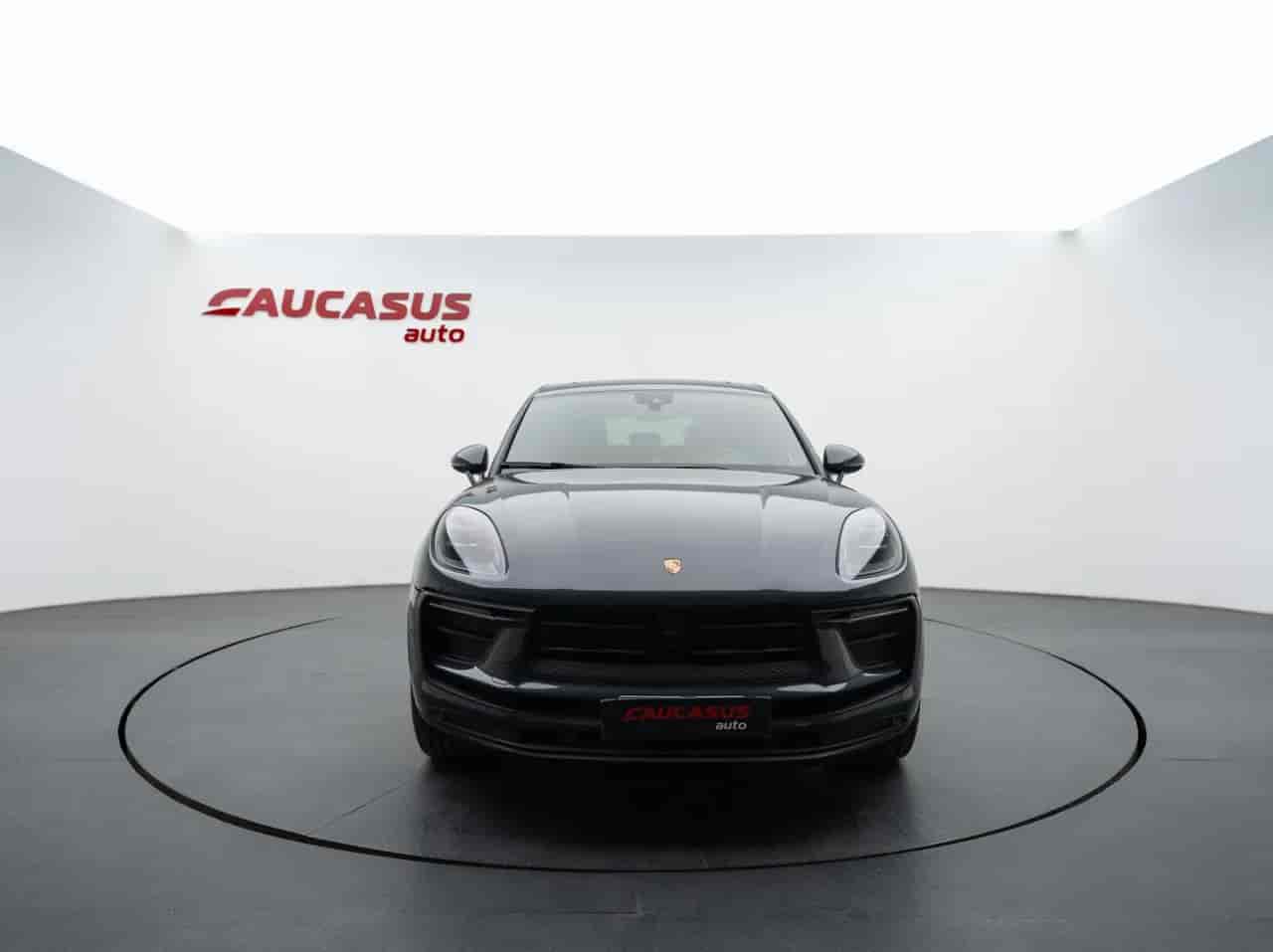 PORSCHE Macan - 2