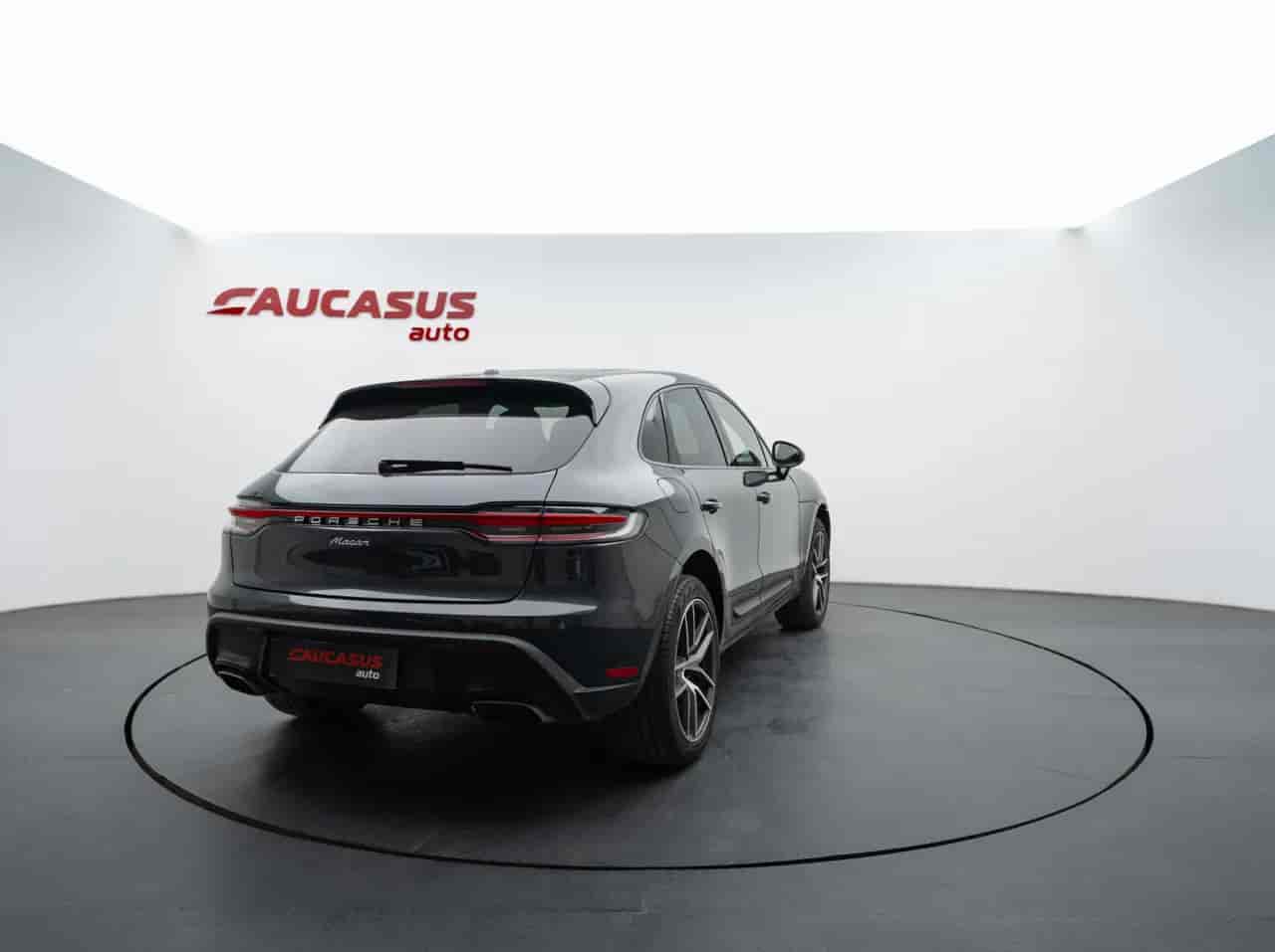 PORSCHE Macan - 4