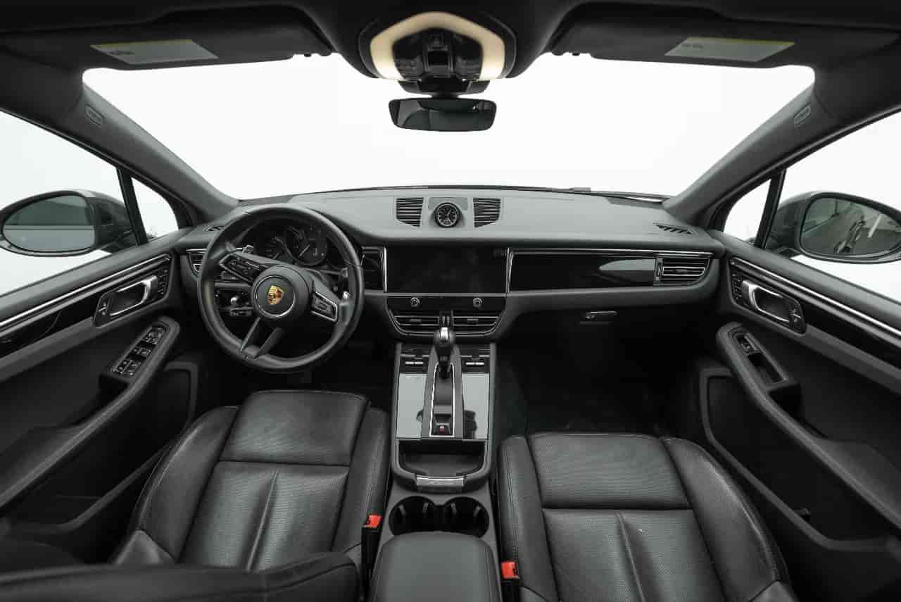 PORSCHE Macan - 9