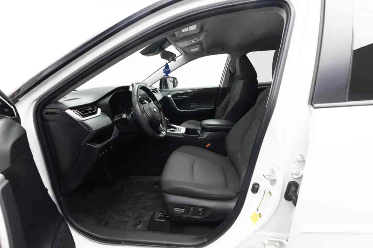 TOYOTA RAV4 - 10