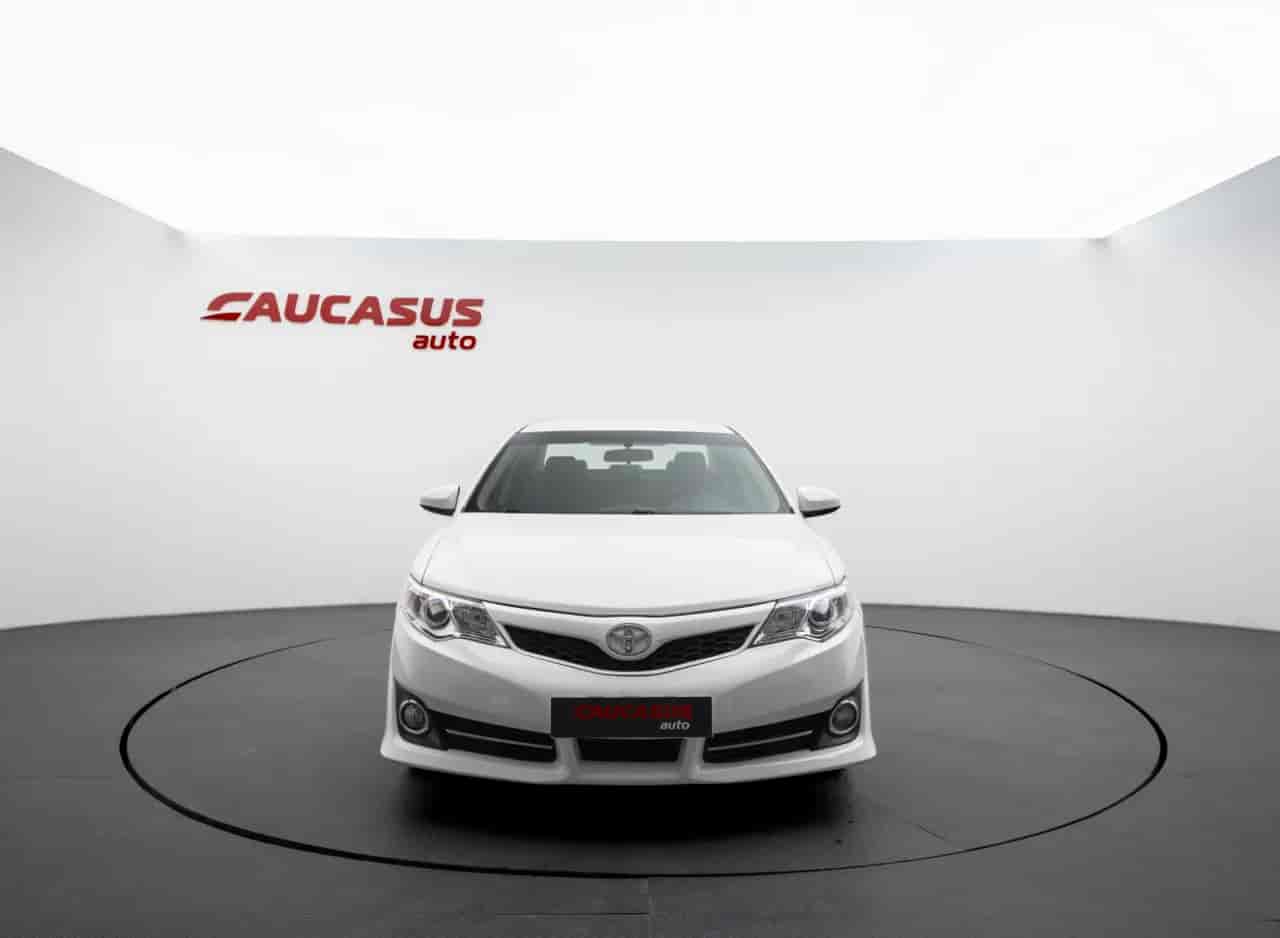 TOYOTA Camry - 2
