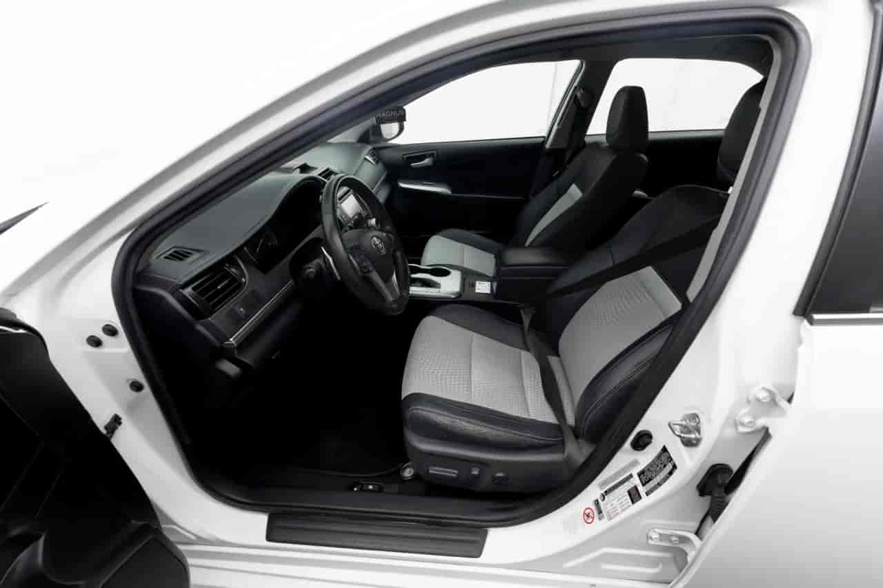 TOYOTA Camry - 9