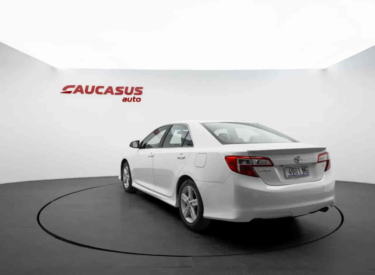 TOYOTA Camry - 6