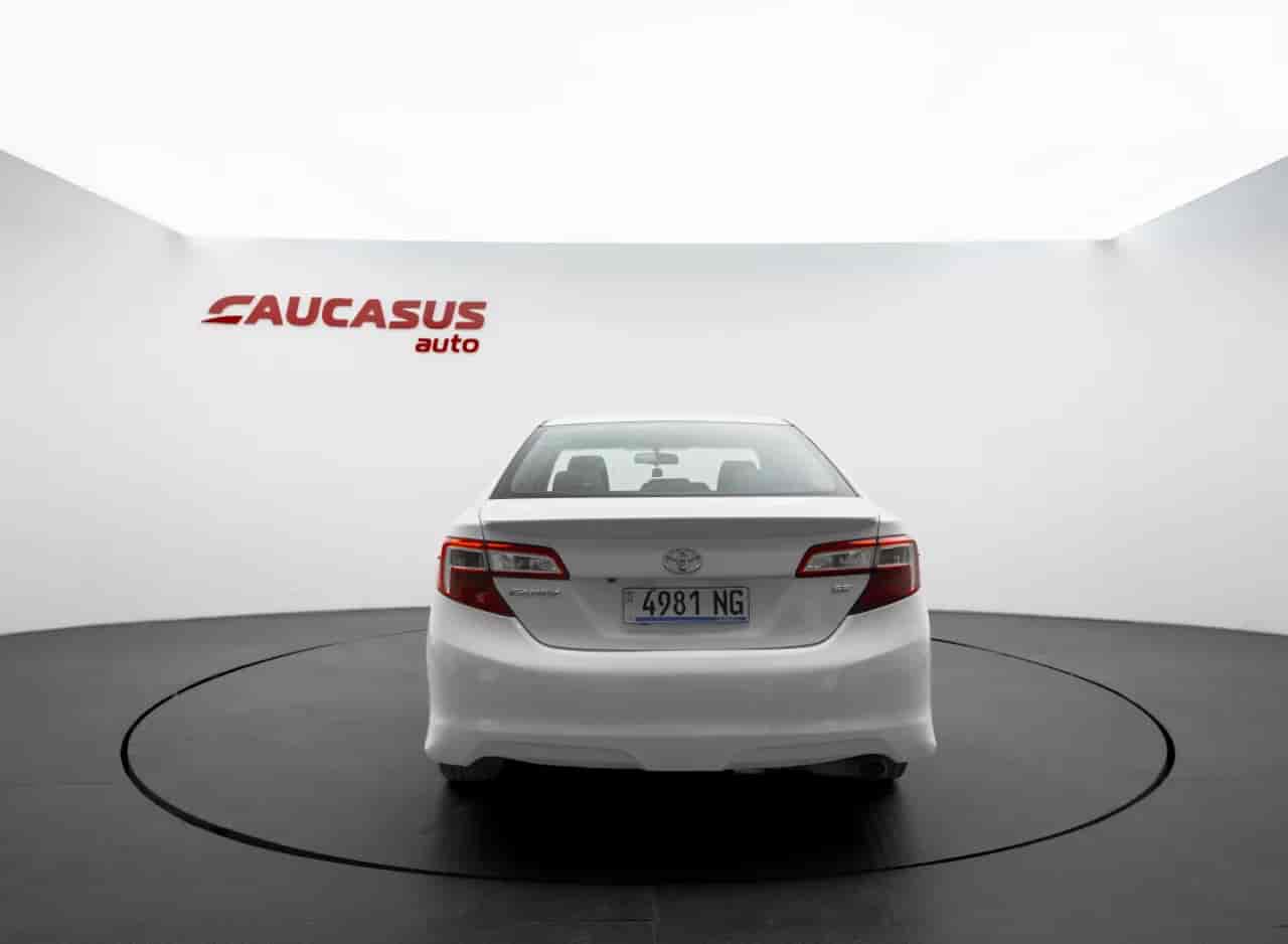 TOYOTA Camry - 5