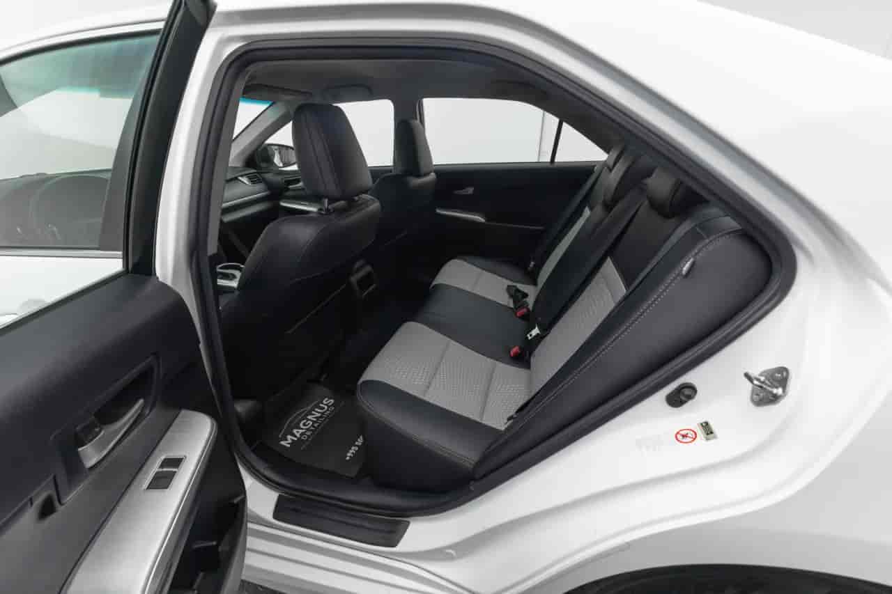 TOYOTA Camry - 7