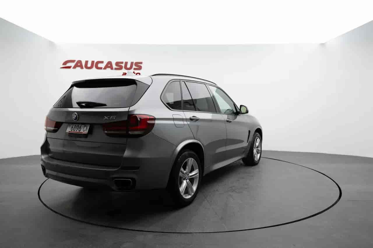 BMW X5 - 6