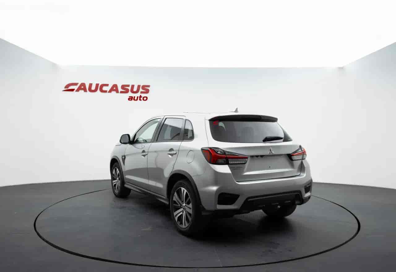 MITSUBISHI Outlander - 6