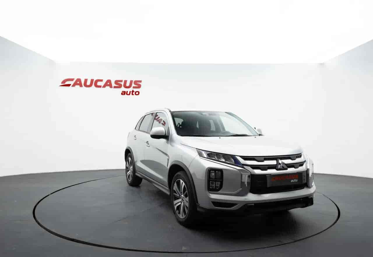 MITSUBISHI Outlander - 3