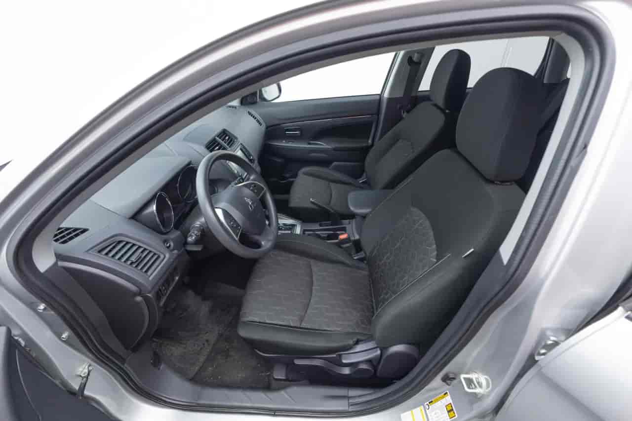 MITSUBISHI Outlander - 9