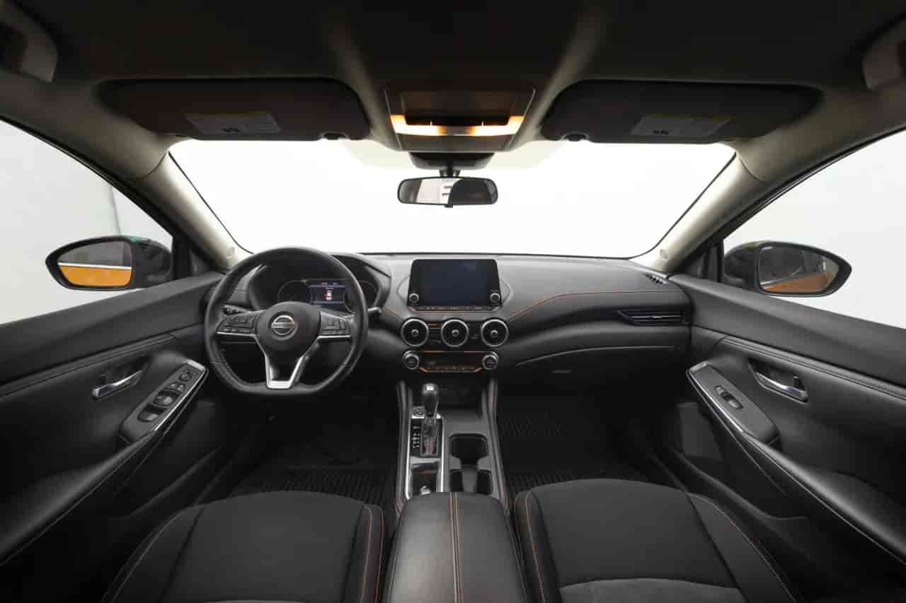 NISSAN Sentra - 9