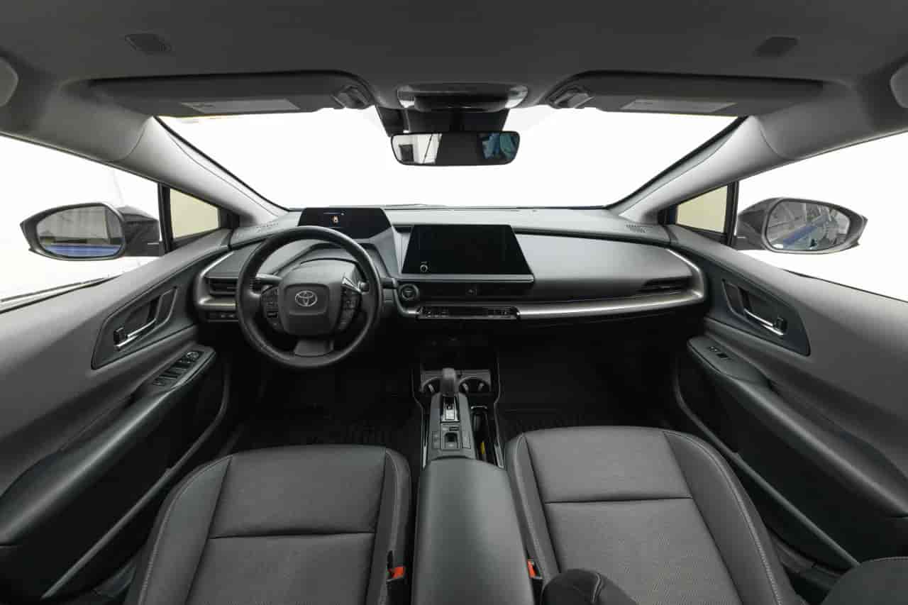 TOYOTA Prius - 9