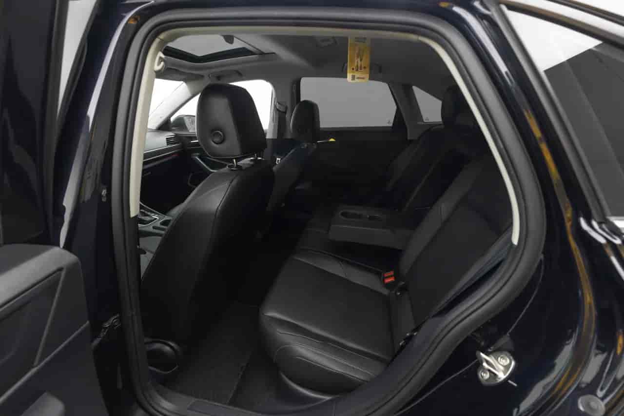 VOLKSWAGEN Jetta - 8