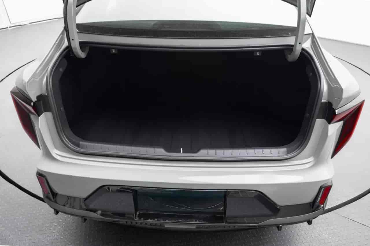 KIA K4 - 7