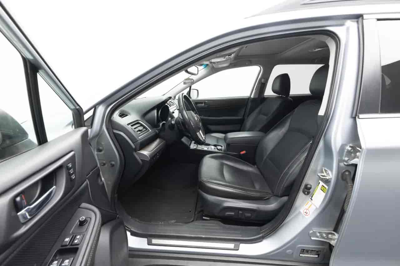 SUBARU Outback - 10