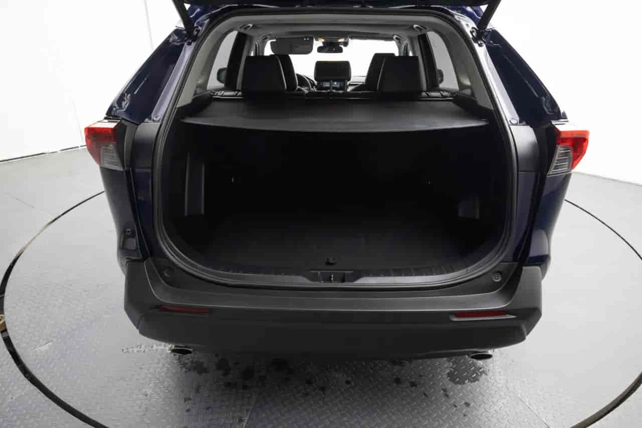 TOYOTA RAV4 - 7