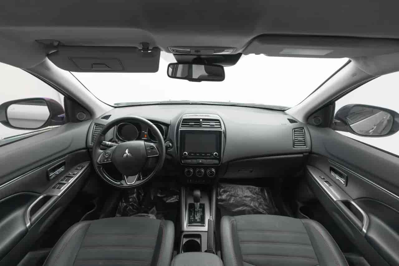 MITSUBISHI Outlander - 9