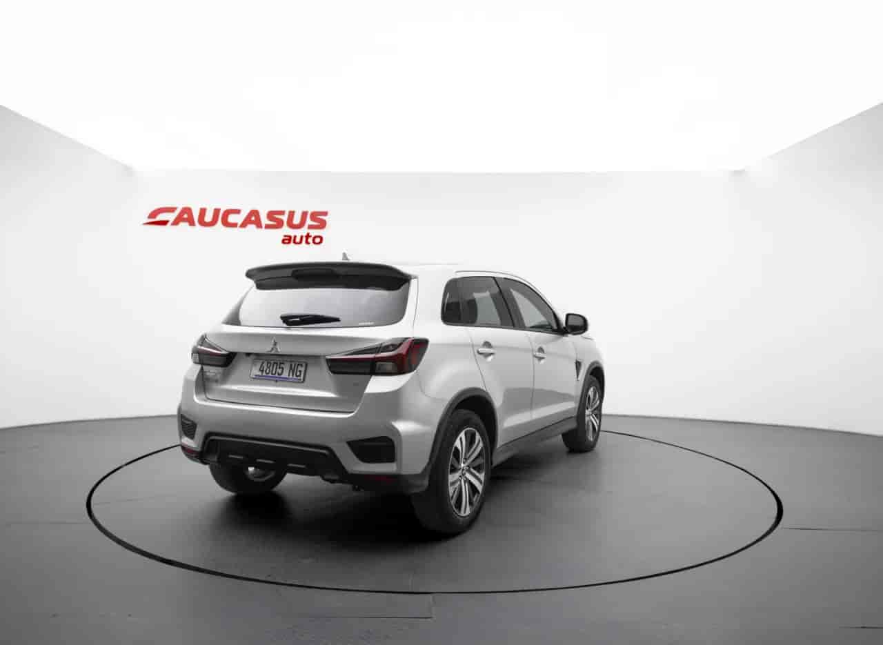 MITSUBISHI Outlander - 4