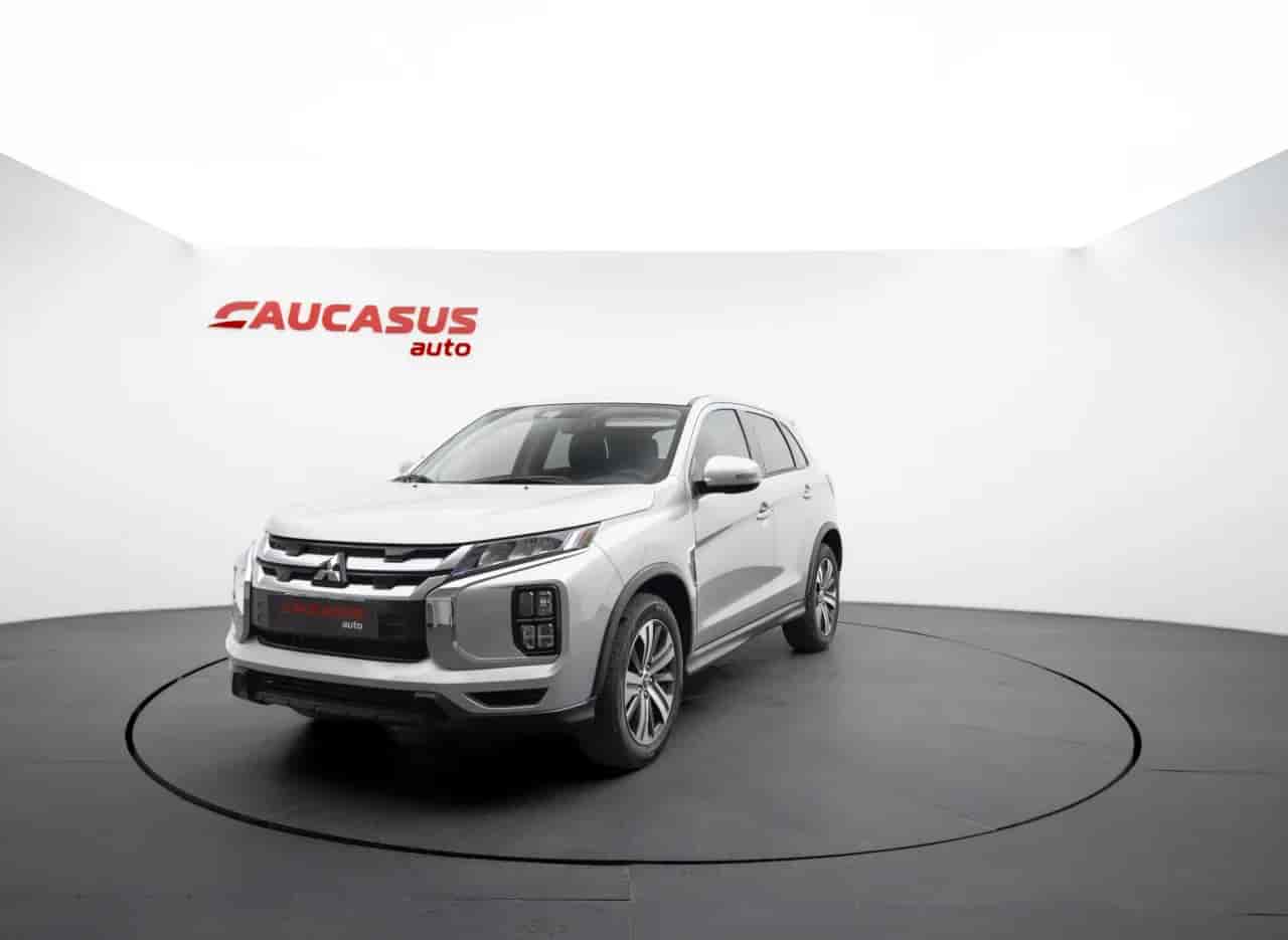 MITSUBISHI Outlander - 1