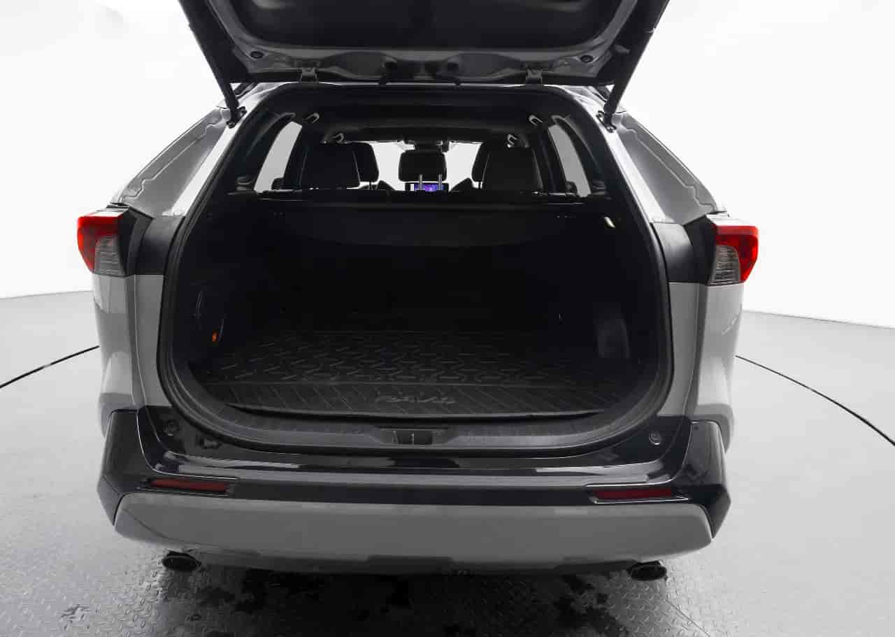 TOYOTA RAV4 - 7