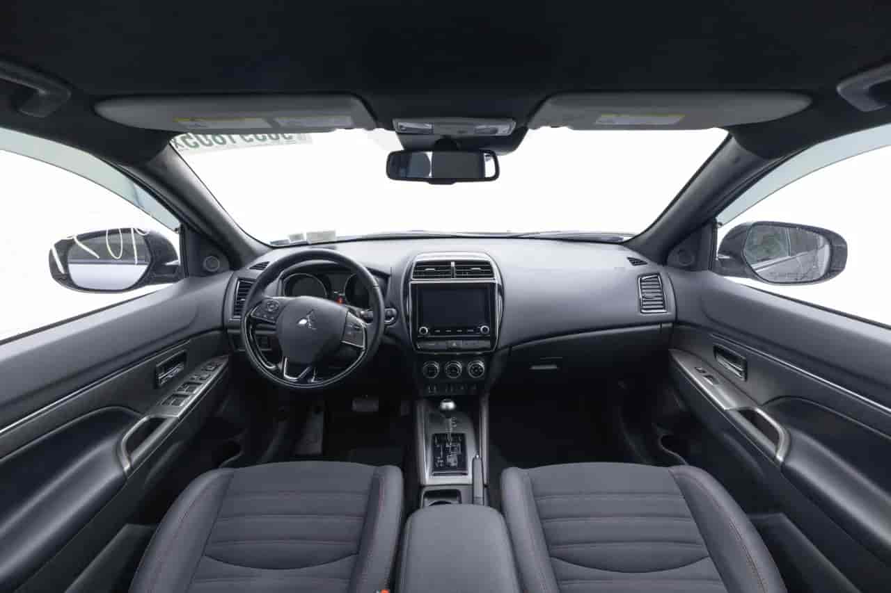 MITSUBISHI Outlander Sport - 9