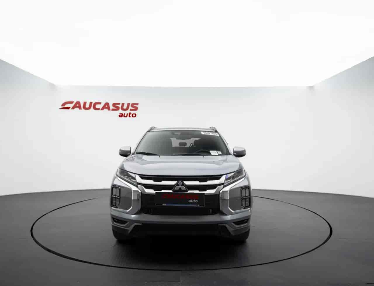 MITSUBISHI Outlander Sport - 2