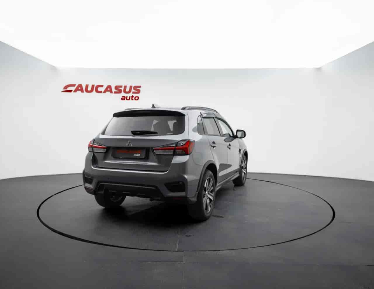 MITSUBISHI Outlander Sport - 4
