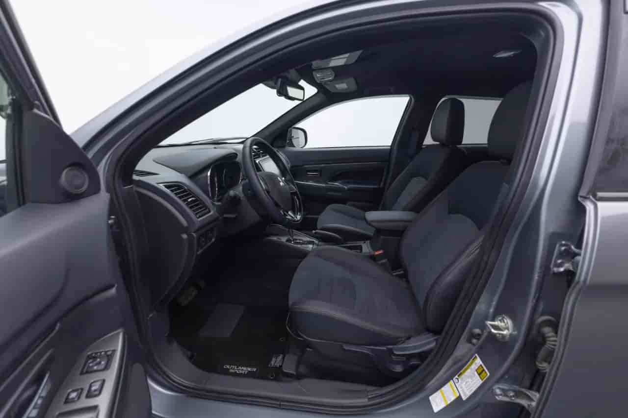 MITSUBISHI Outlander Sport - 10