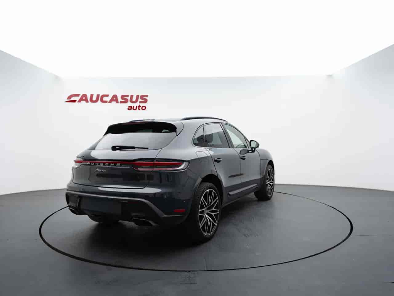 PORSCHE Macan - 4