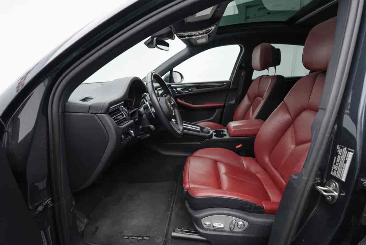 PORSCHE Macan - 10