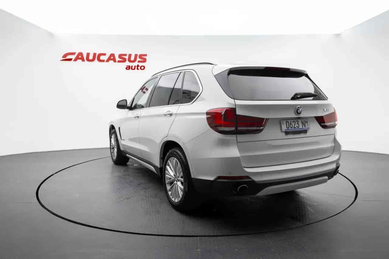 BMW X5 - 6