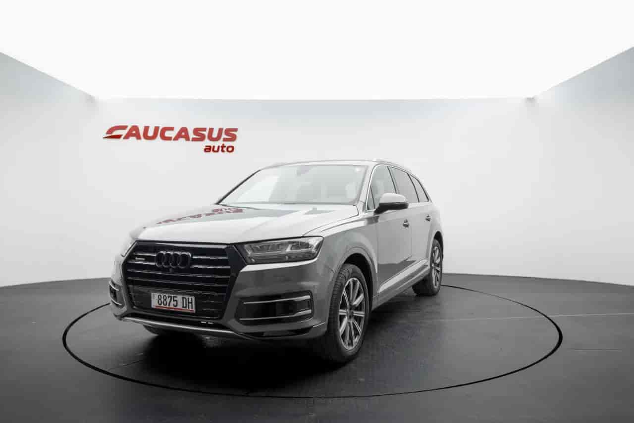 AUDI Q7 - 1
