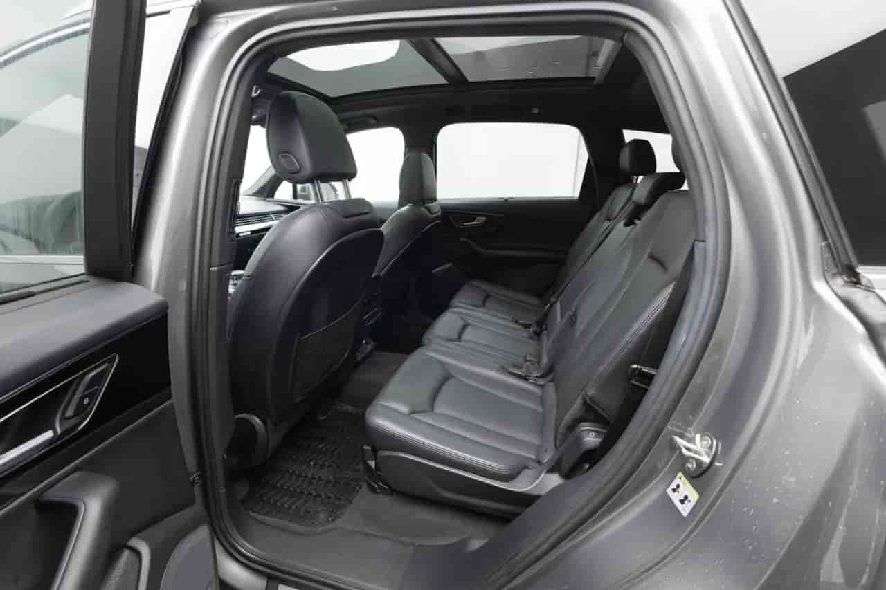 AUDI Q7 - 7