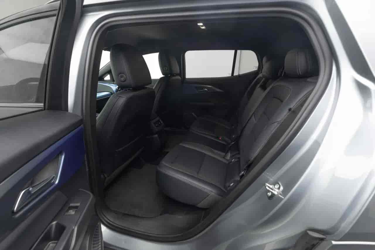 CHEVROLET Equinox - 8